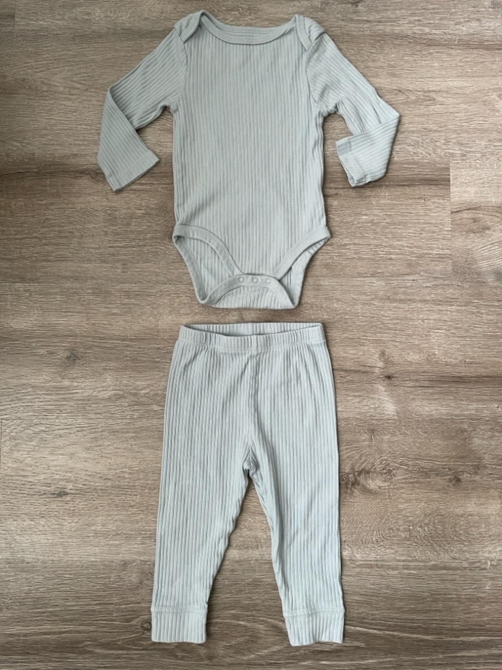 Cloud Island light blue ribbed bodysuit set size 12 months